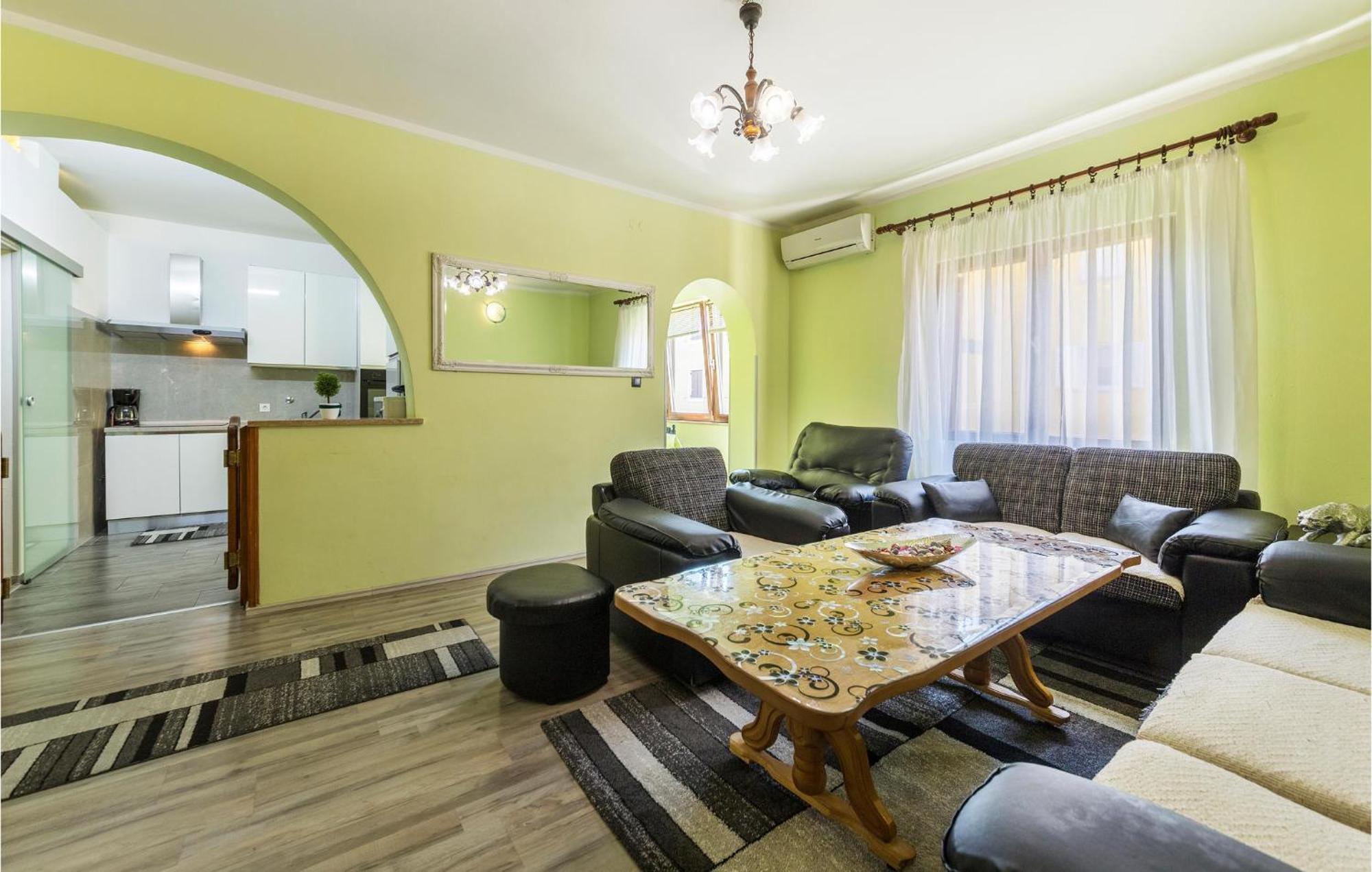 Stunning Apartment In Pula With Wifi Bagian luar foto