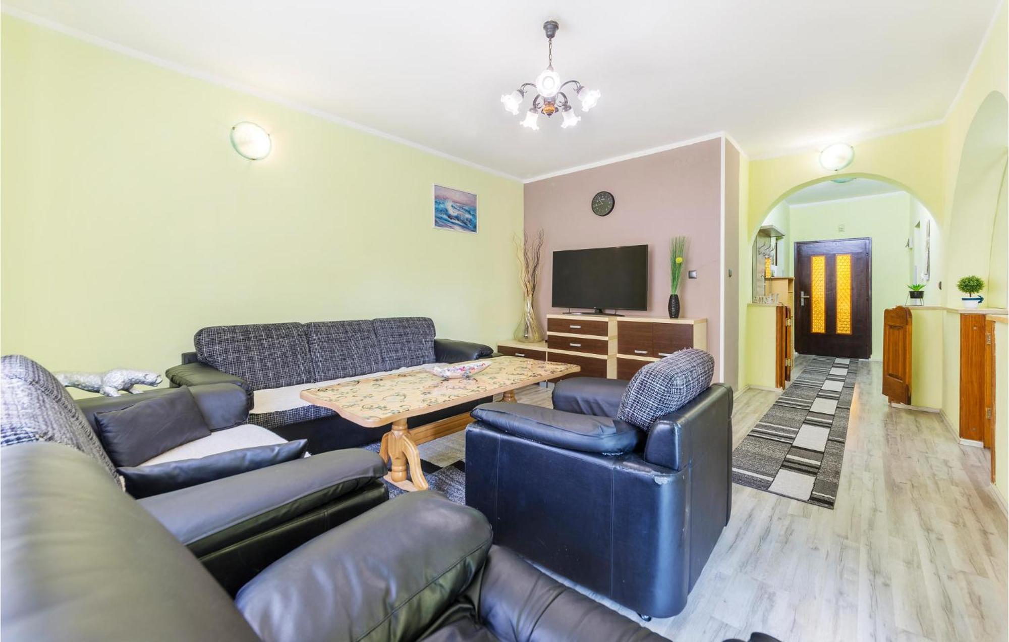 Stunning Apartment In Pula With Wifi Bagian luar foto